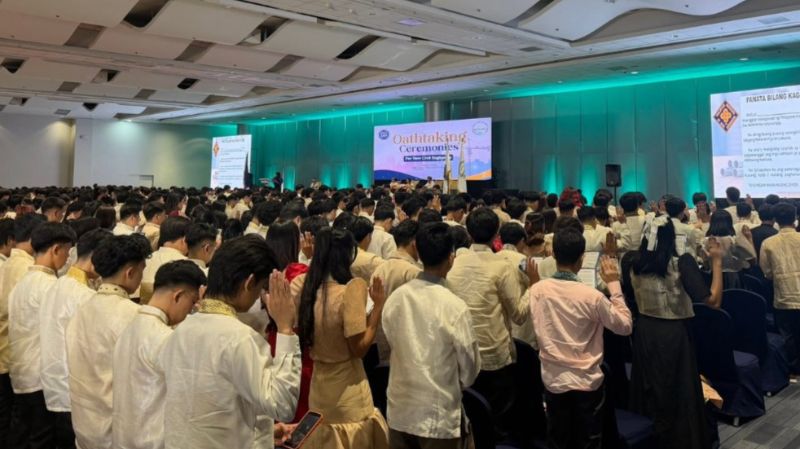The University of the Philippines–Los Baños (UPLB) in CALABARZON earned top honors overall, securing the #1 spot with a flawless 100.00% passing rate (all 75 examinees passed). UPLB was accompanied in CALABARZON by Batangas State University–Alangilan (#7, 70.08%) and Mapua Malayan Colleges Laguna (#22, 53.01%).